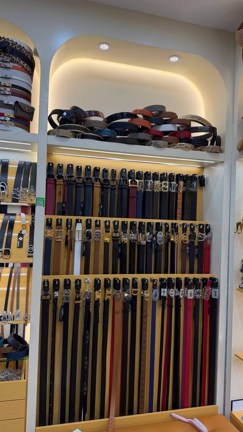 Leather shop — фото 1
